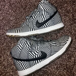 Nike SB Dunk High “Concept Car”